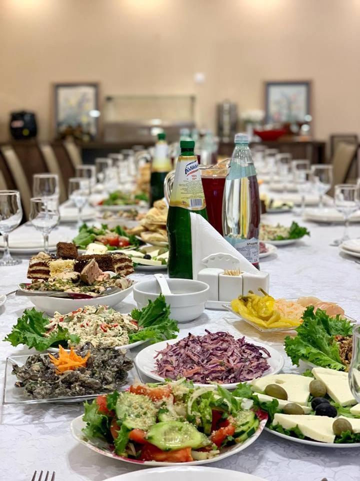 Hotel Patriot Mestia Ngoại thất bức ảnh