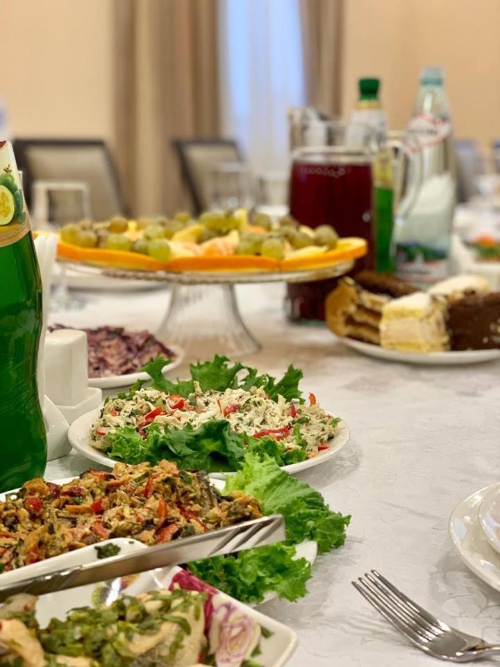 Hotel Patriot Mestia Ngoại thất bức ảnh
