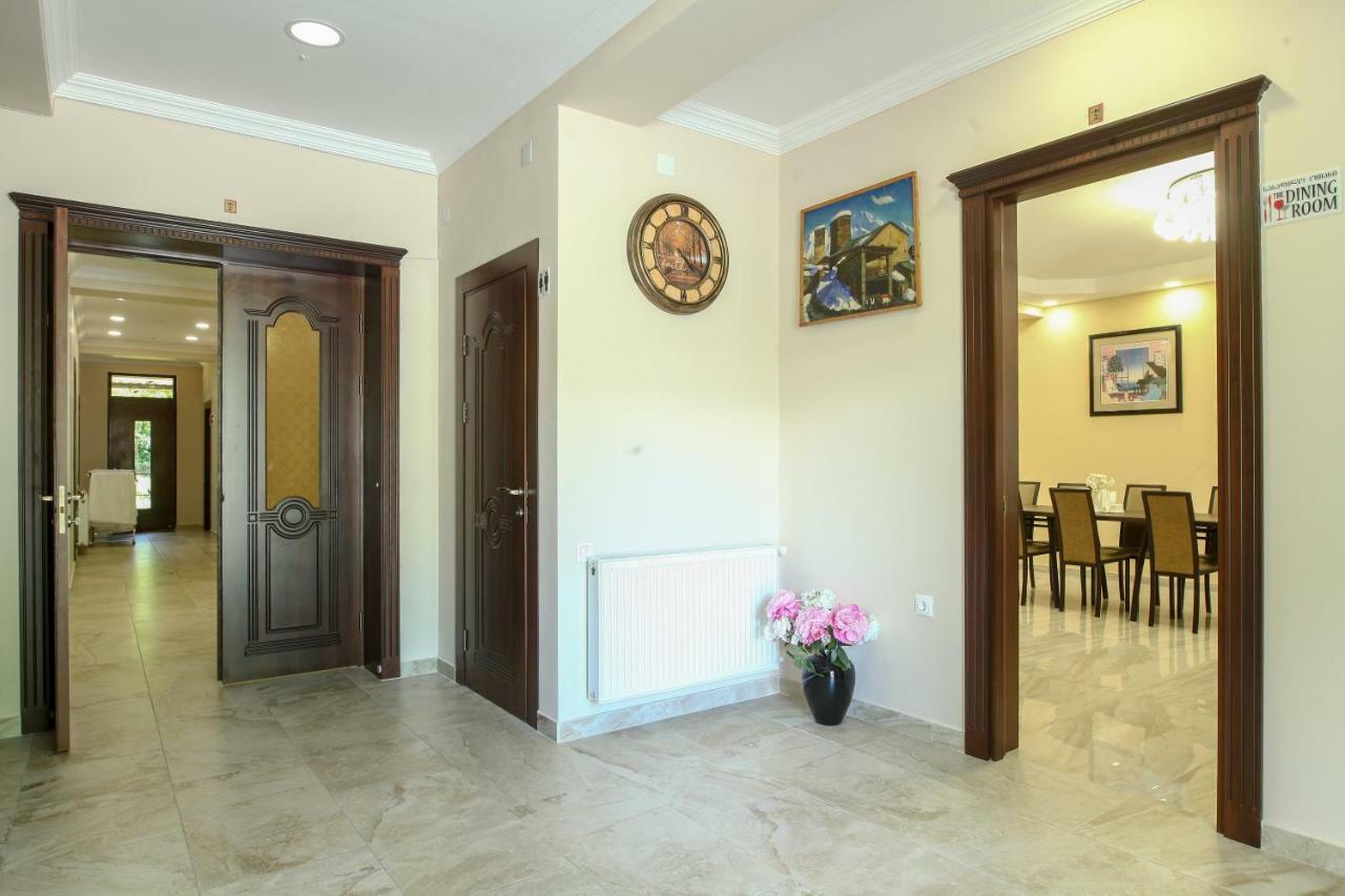 Hotel Patriot Mestia Ngoại thất bức ảnh