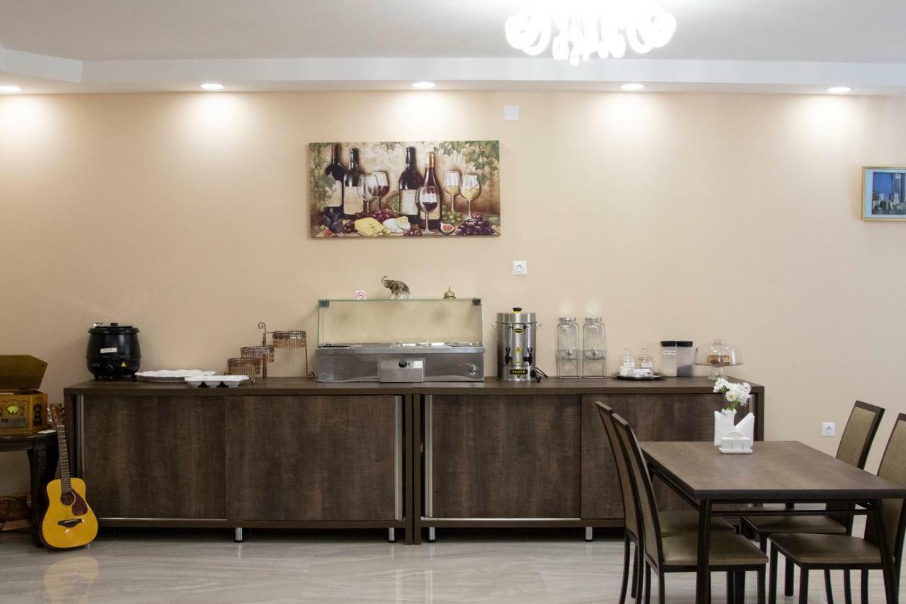 Hotel Patriot Mestia Ngoại thất bức ảnh