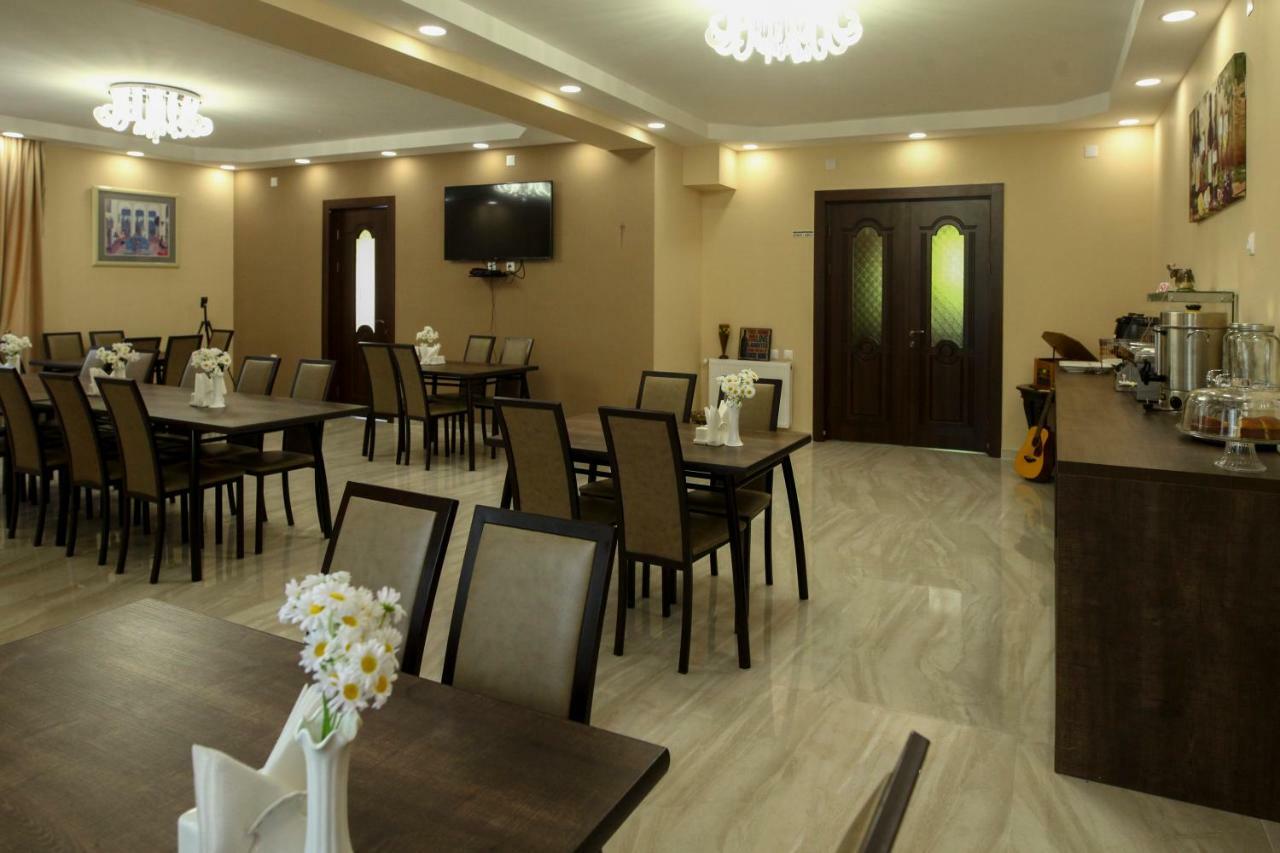 Hotel Patriot Mestia Ngoại thất bức ảnh