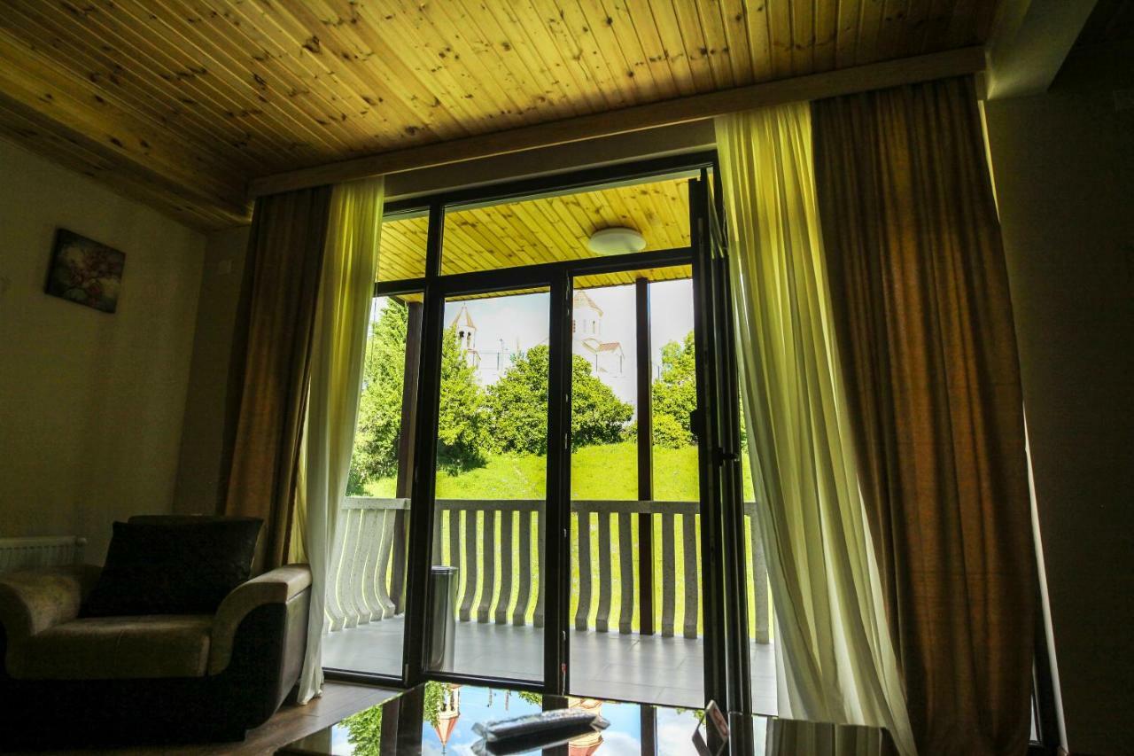 Hotel Patriot Mestia Ngoại thất bức ảnh